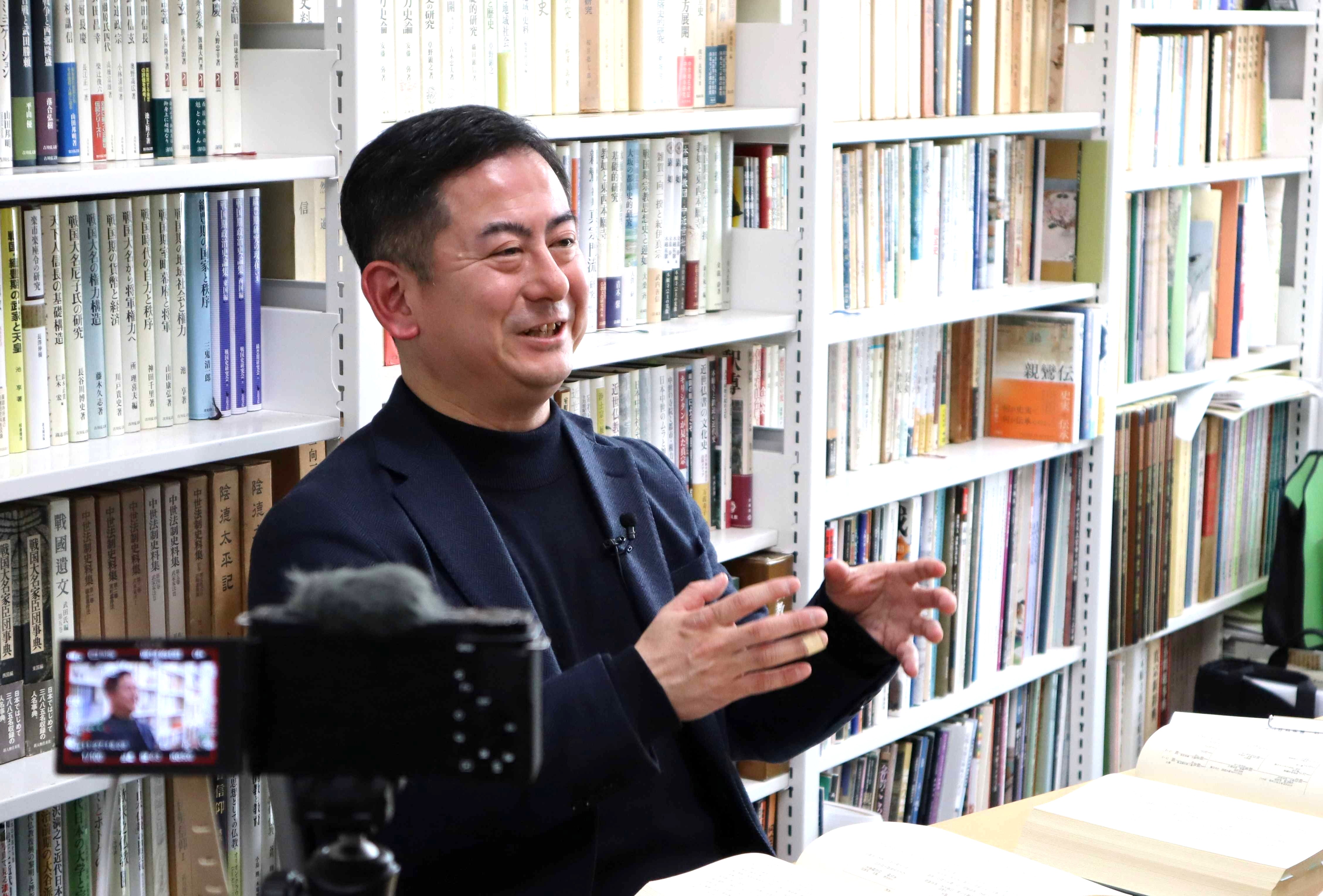 安藤 弥教授