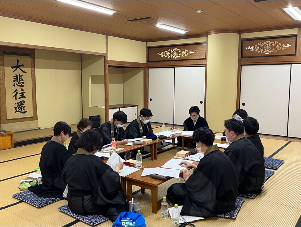 班別座談（2班・市野先生）の様子