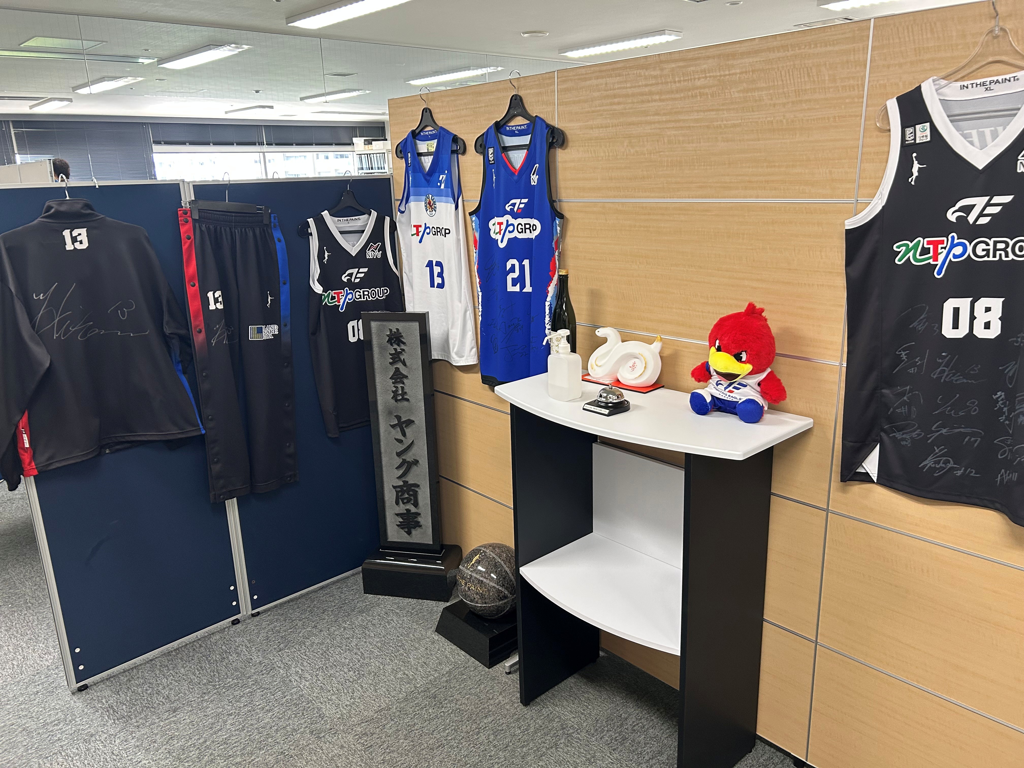 ヤング商事正面玄関