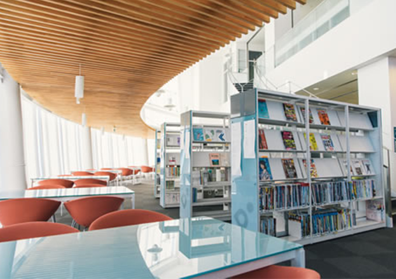 図書閲覧スペースの写真