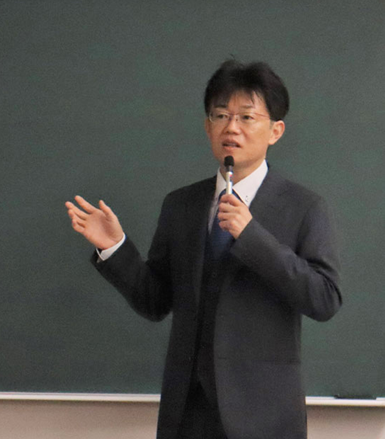 福島裕人 准教授の写真