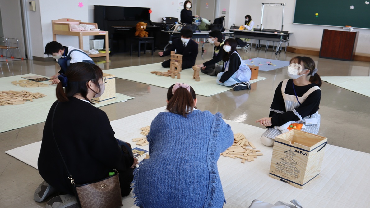 子ども学の部屋の様子