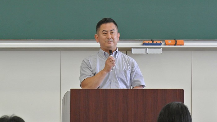 安藤先生の写真